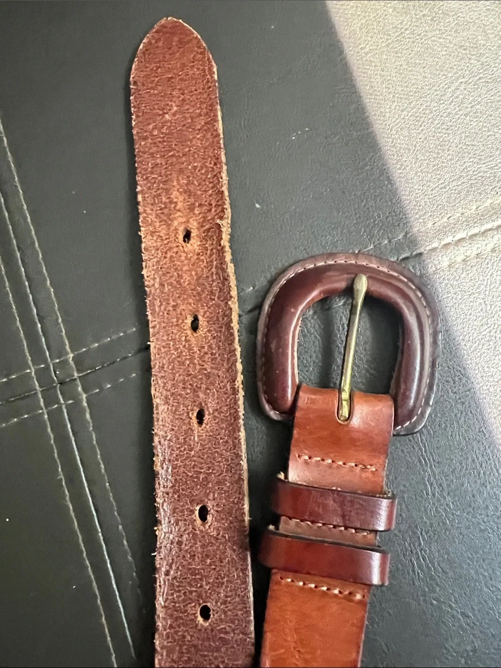GAP buckle 30